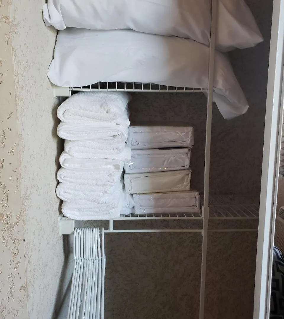 Apt In San Juan, 4 Guests Max, 1 Br-1 Bth, Full Kitchen, Free Internet-Parking 0*,  بورتوريكو