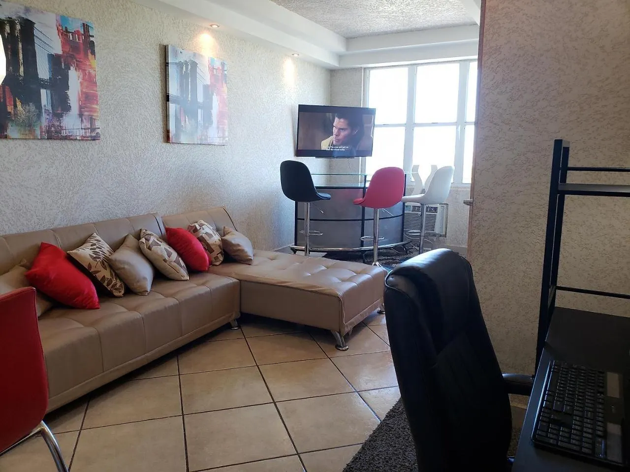 Apt In San Juan, 4 Guests Max, 1 Br-1 Bth, Full Kitchen, Free Internet-Parking 0*,  بورتوريكو